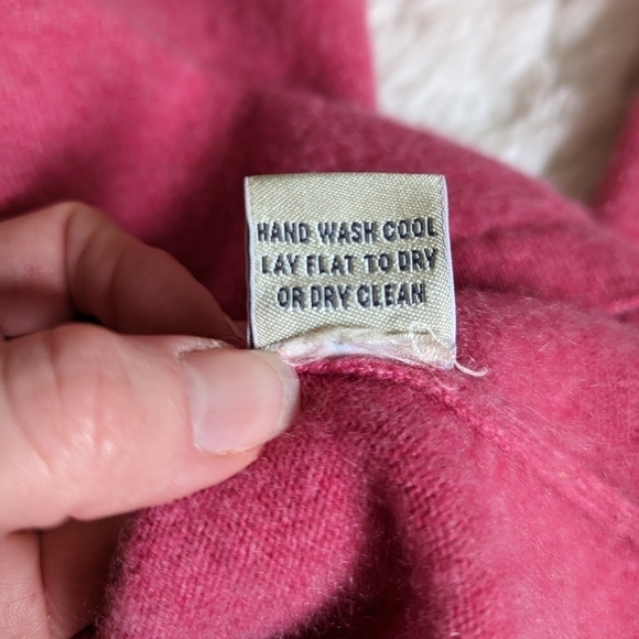 100% CASHMERE pink knit v neck pullover sweater women's Small - Picture 6 of 10